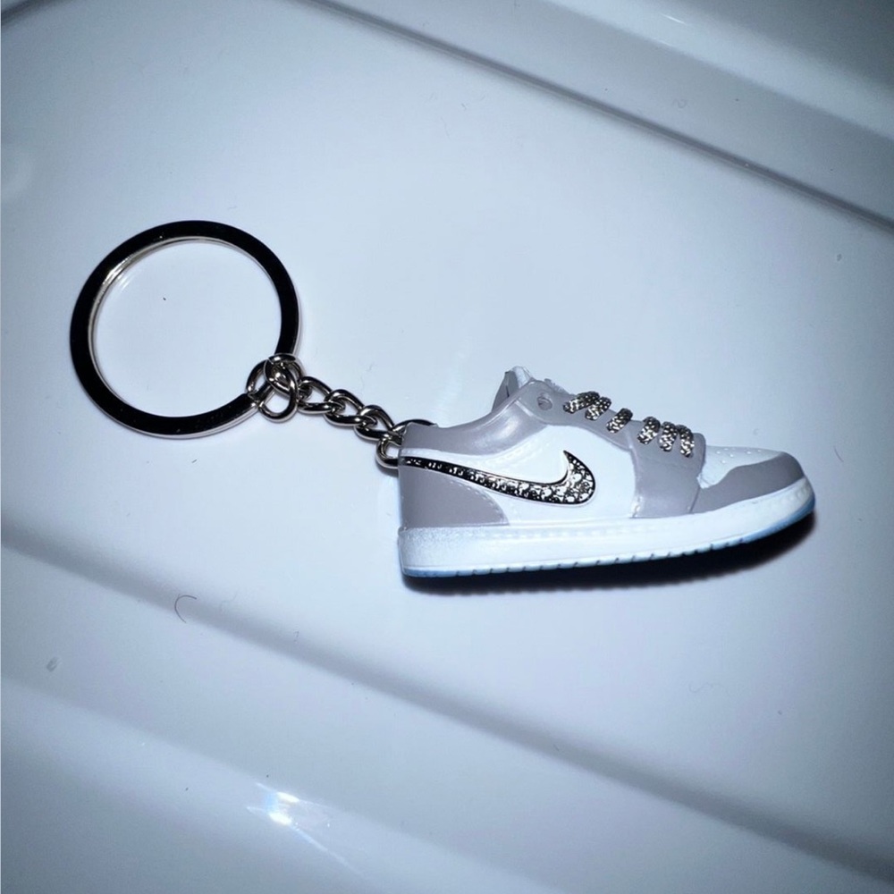 Various Luxury Keyholders,see pics - Picture 3 of 16